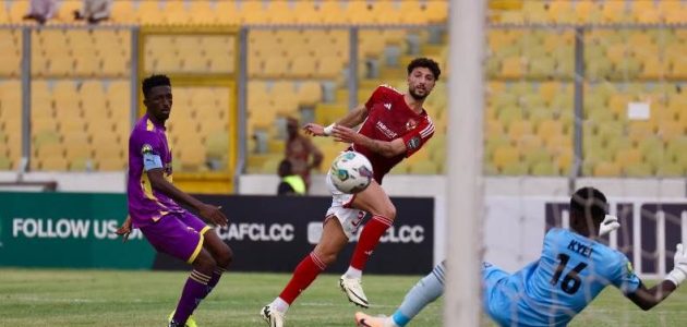 اللاعب الفلسطيني وسام ابو على يسجل اسمه بحروف من ذهب مع النادي الاهلي